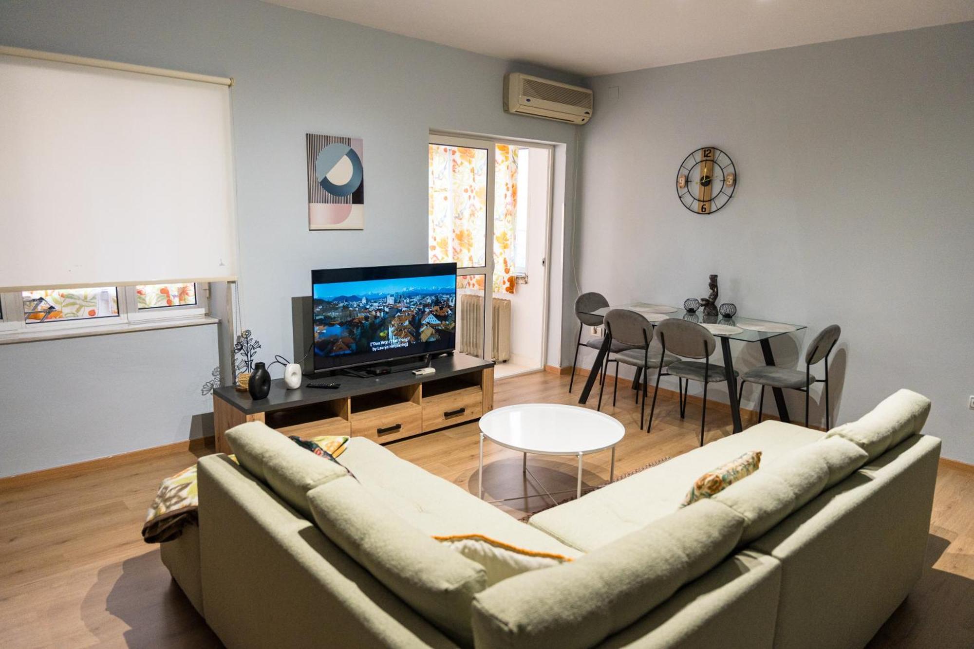 Family - Center Appartamento Tirana